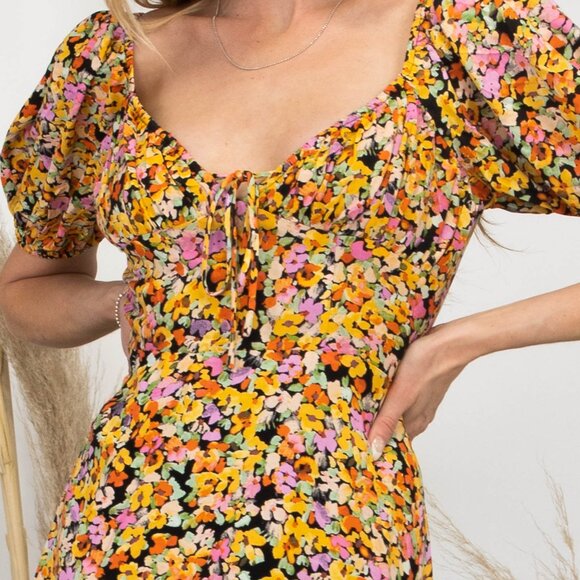 Yellow mini dress - Casual, light weight, sweetheart dress - Picture 3 of 10